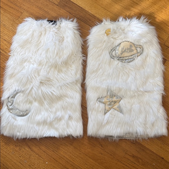 J. Valentine Astronauty Space Furry White Leg Warmers - Picture 3 of 9